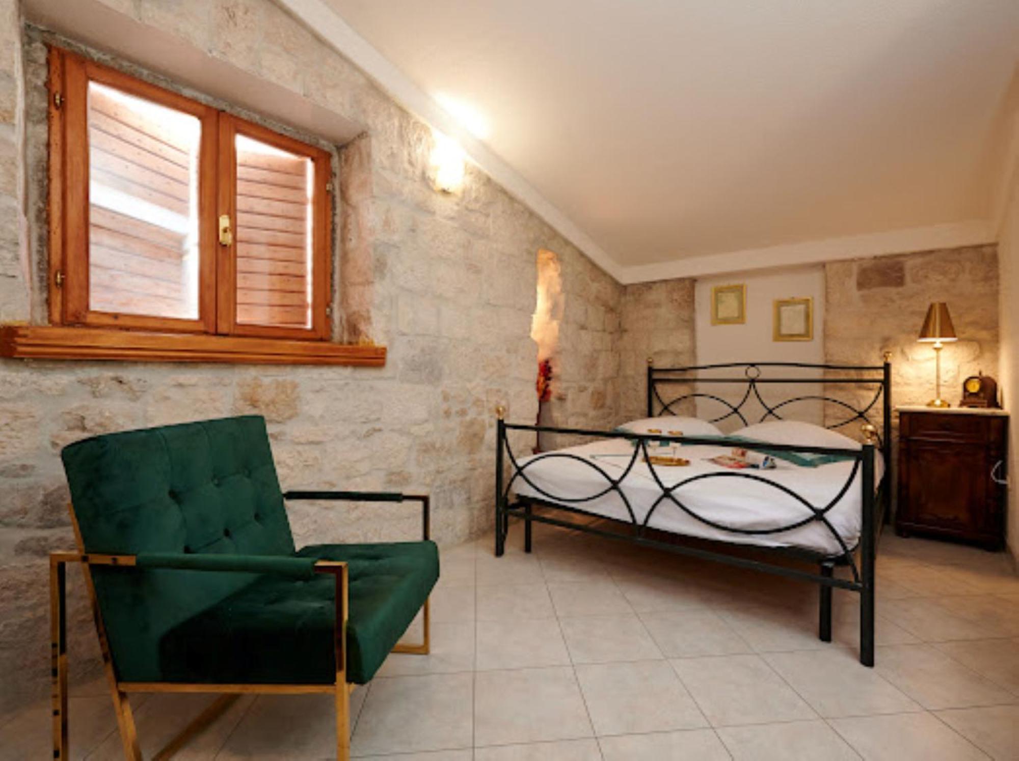 Guesthouse Ana Trogir Old Town Chambre photo