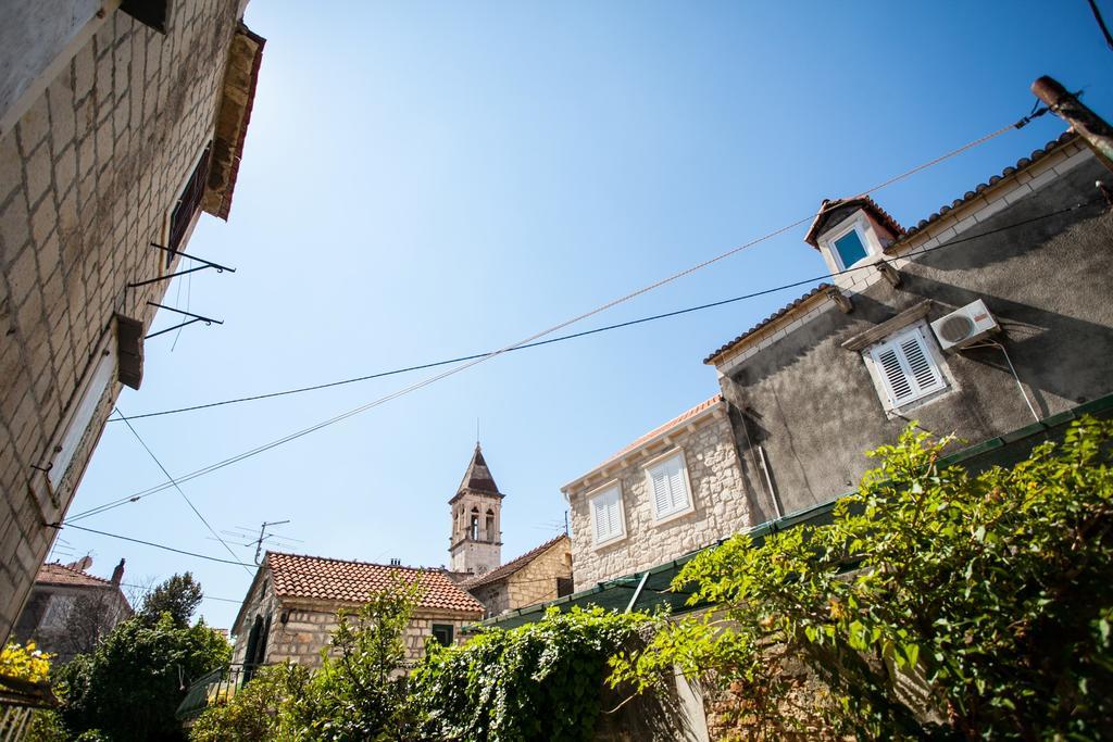 Guesthouse Ana Trogir Old Town Extérieur photo